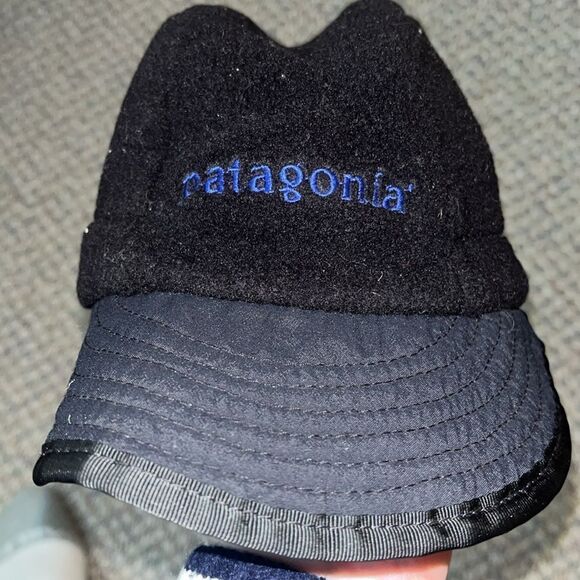 Patagonia Black Fleece Hat - Picture 7 of 8